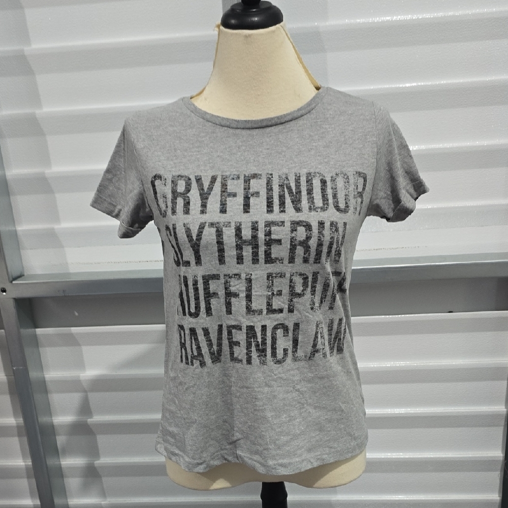 Warner Bros Gray Short Sleeve Hogwarts T-Shirt Harry Potter Size 10‎ NWT
